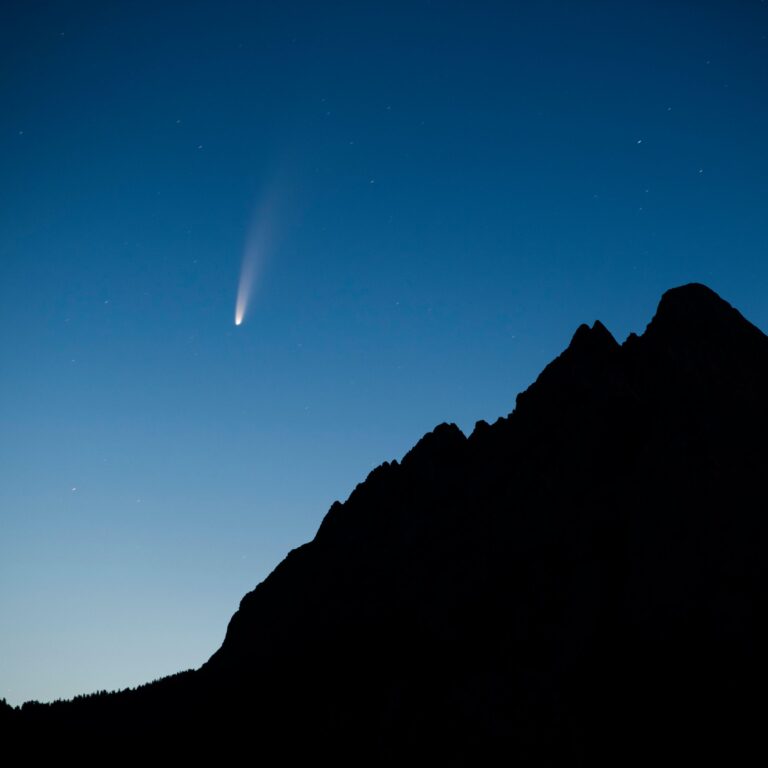 La cometa Neowise dà spettacolo DIRETTA ALLE 21,30